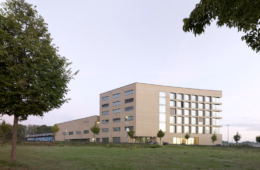 CARL Center for Ageing, Reliability and
Lifetime Prediction of Electrochemical and Power Electronic Systems, Aachen, KSG Architekten