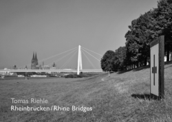 Tomas Riehle: Rheinbrücken / Rhine Bridges. Mit einem Essay von Gottfried Knapp, Edition Axel Menges. 264 Seiten mit 235 Abbildungen, 380 x 260 mm, gebunden, Texte deutsch / englisch, ISBN 978-3-936681-74-1, 86 €