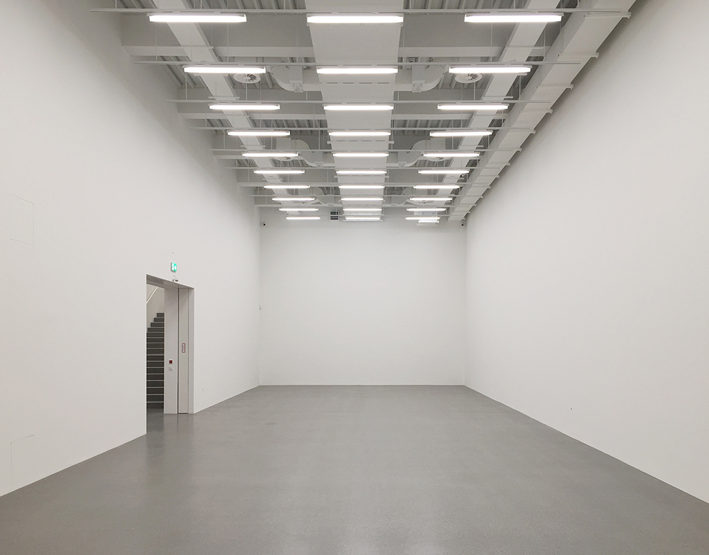 1746_5_Saal_leer_wd