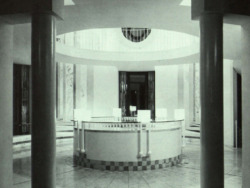 Böhms 1983-84 gebauter Theater-Pavillon in Stuttgart (Bild: Karl Hugo Schmölz)