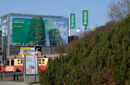 2113_AT_ch_Messe