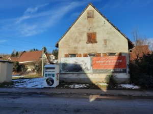 Nicht alle Gebäude sind um jeden Preis Erhaltungswürdig – was an deren Stelle tritt, sollte dann aber nicht nur den Investoren gefallen. (Bild: Daniel Andenmatten)