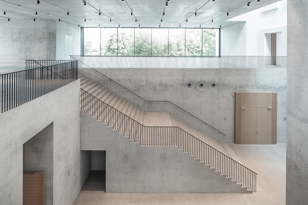 Aifgang vom Foyer zur Dauerausstellung (Bild: Roland Halbe)