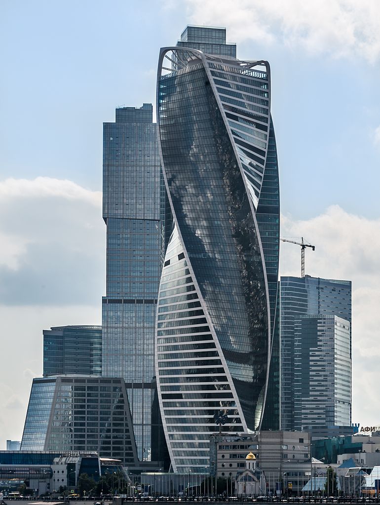 2213_AT_wikimedia_ninaras_evolutiontower