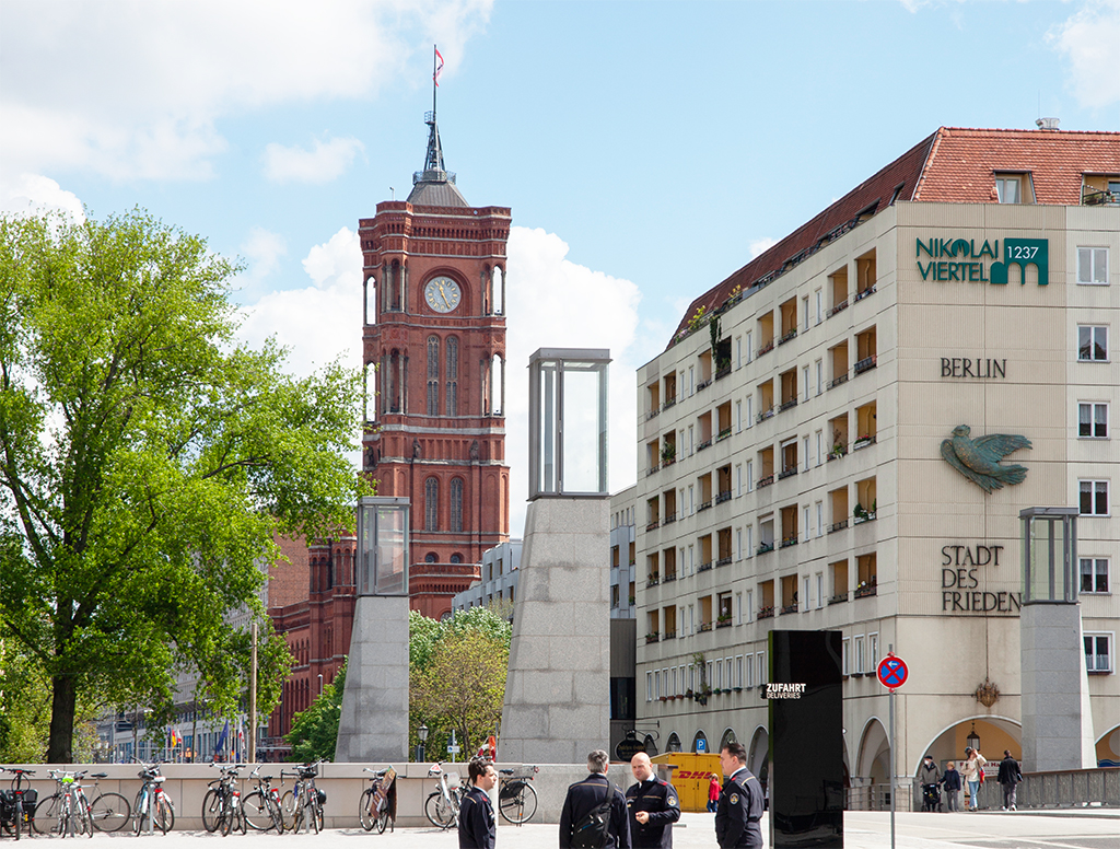 Berlin, Nikolaiviertel und Rotes Rathaus (Bild: Wilfried Dechau)