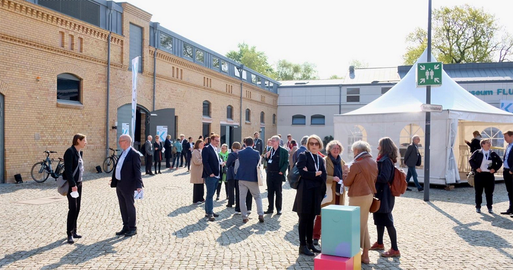 Strahlender Sonnenschein in Potsdam beim Konvent (Bild: Bundesstiftung Baukultur, Till Budde)