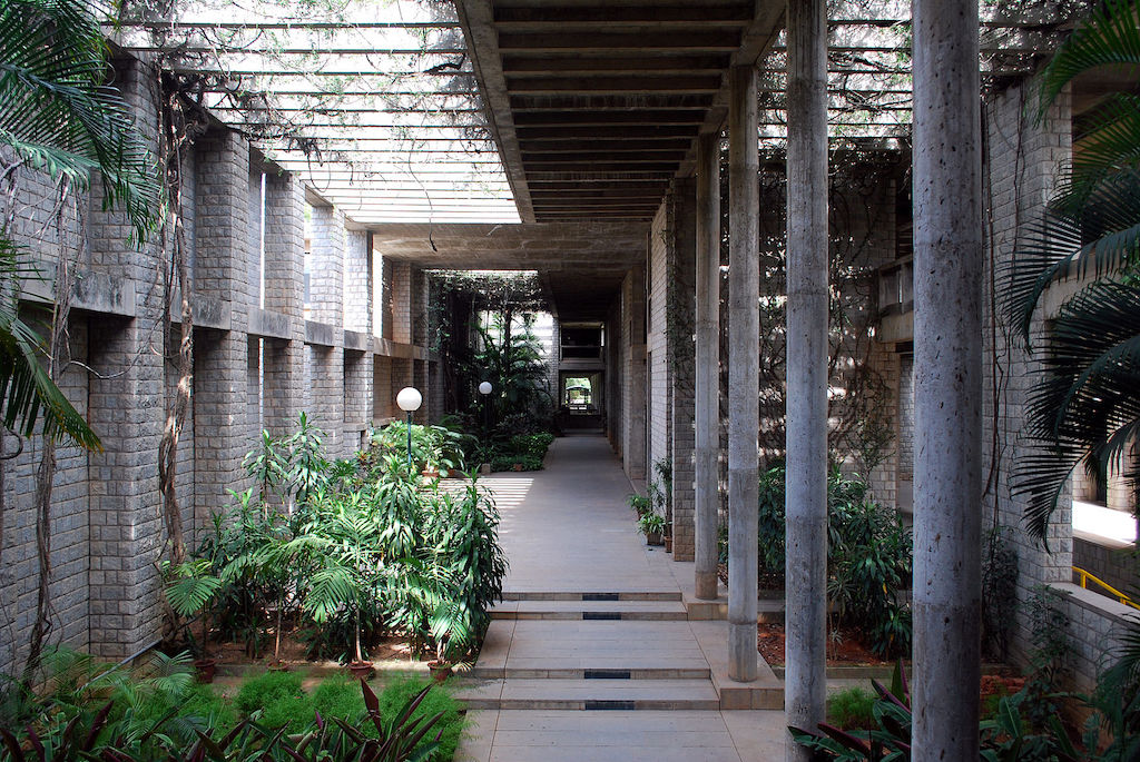 2208_AT_CC_IIM