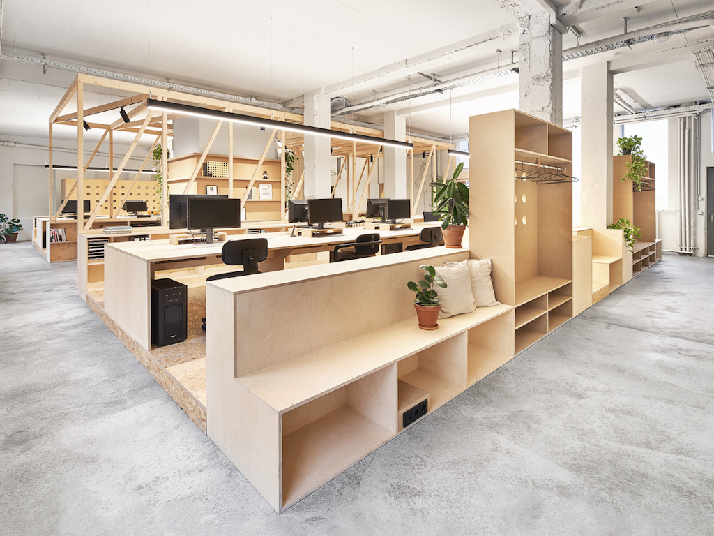 2312_AT_Kottlorz_andOFFICE
