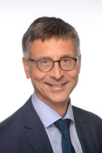2323_AT_kurtz