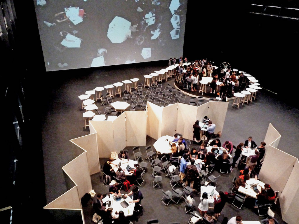 2329_SL_raumlabor_Parlament der Dinge