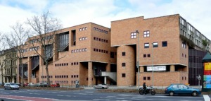 Heinz Mohl, Heinrich-Hübsch-Schule in Karlsruhe (Foto: Andreas Praefke, 2021, wikifree)