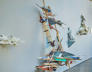 Experimentelle Raumerkundungen – Colin Ardley stellt im eigenen Atelier aus. (Bild: Jürgen Tietz)