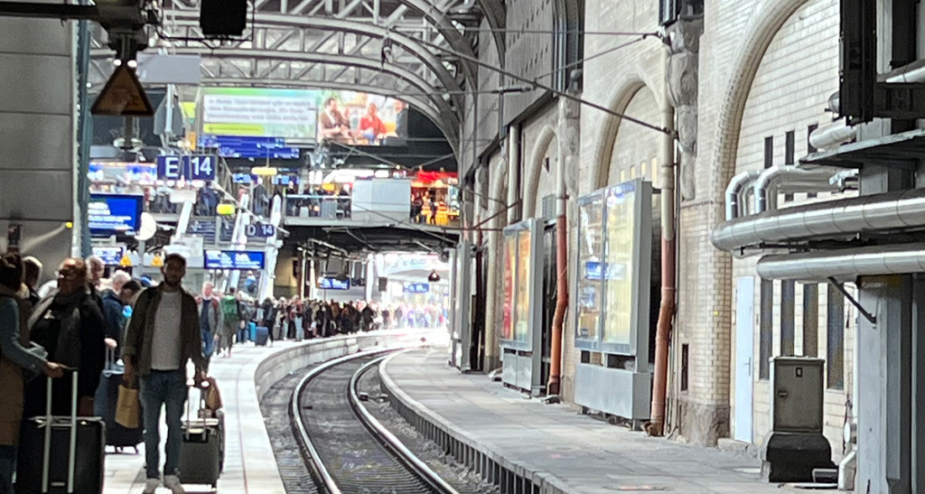 2504_Bahn_ub