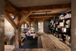 2514_AT_Schwarze_EicheBibliothek