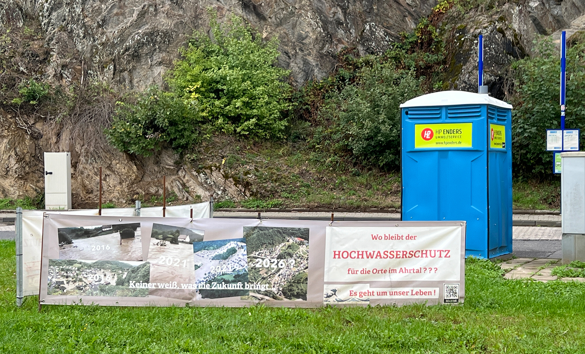 Die Erwartungshaltung, mit der im Ahrtal Hochwasserschutz eingefordert wird, macht die Umfrage, dass 80% der Befragten nicht wussten, dass sie in einem Hochwassergebiet wohnen, leider sehr glaubwürdig. (Bild: Wilfried Dechau)