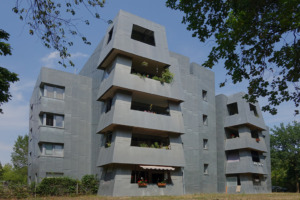 Frank Gehry, Wohnhaus in der Siedlung Goldstein-Süd, Frankfurt-Schwanheim 1994–1996, Bild: Wikimedia Commons, X-angel