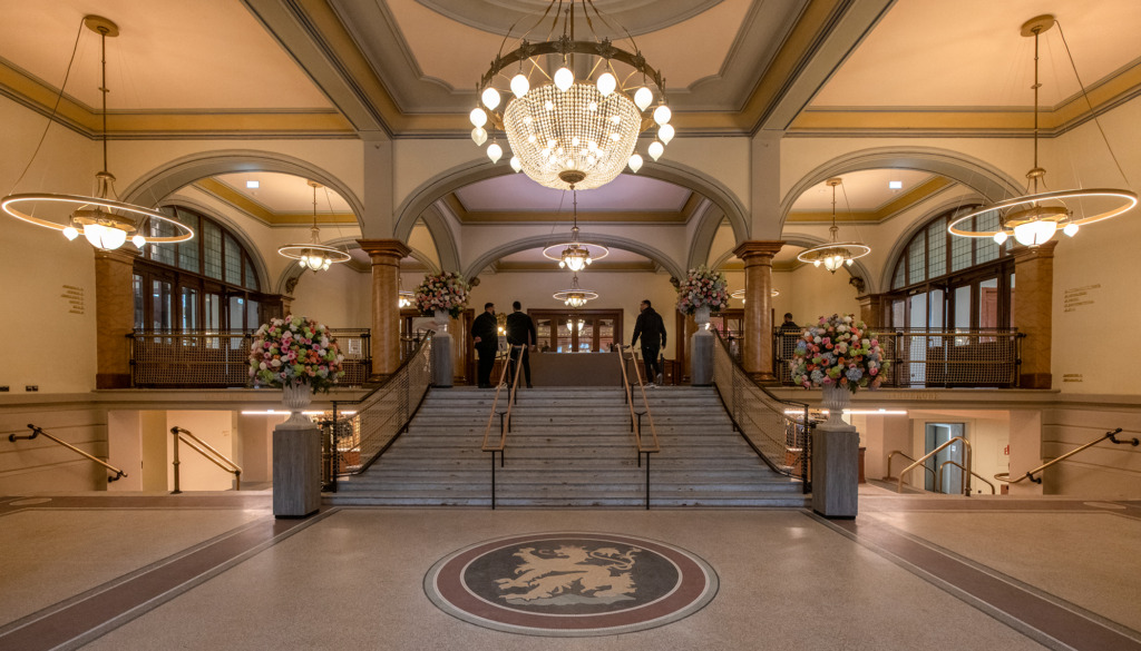 Foyer auf der Westseite der Stadthalle (Bild: Wilfired Dechau)