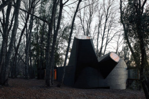 AT_2613_Radic Clarke_House for the Poem of the Right Angle_1_Foto Smiljan Radić