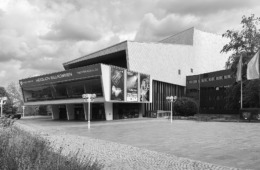 2624_oper_vorplatz_c_Uta_Winterhager