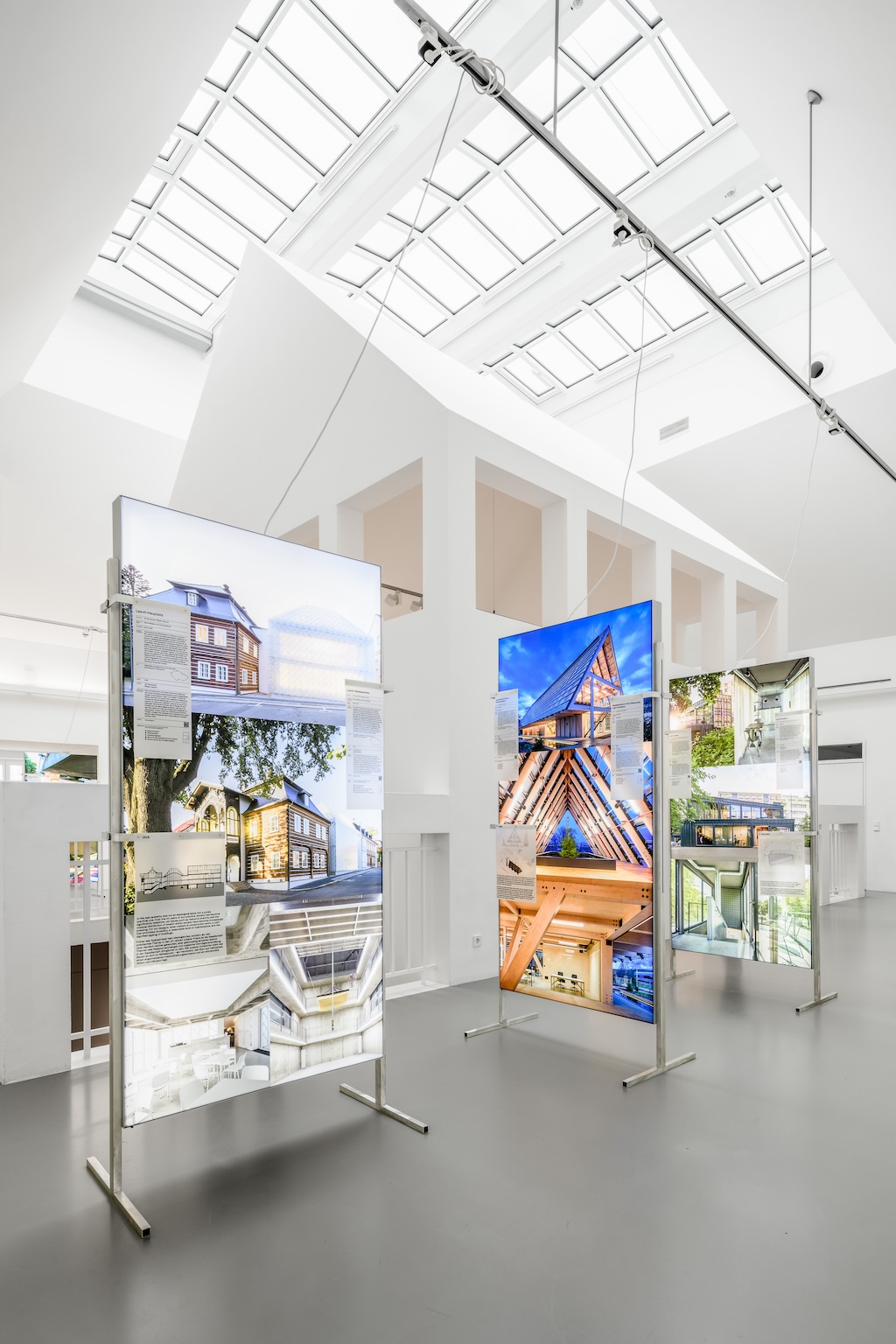 2643_KF_bernoully_moreisnow_Ausstellungsansicht3