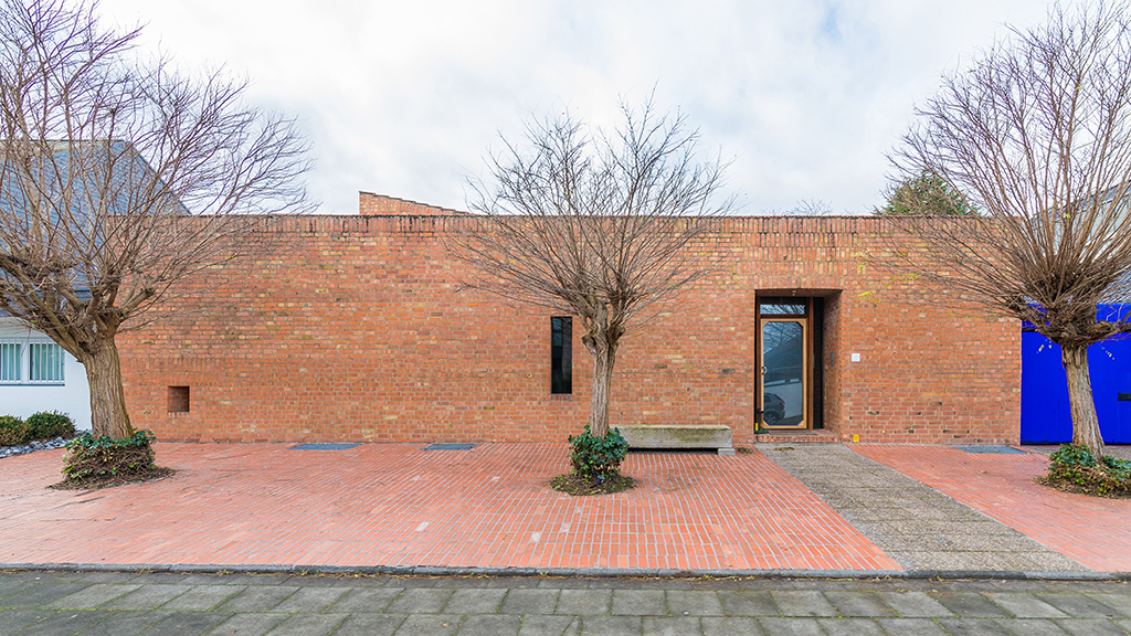 Heinz Bienefeld, Wohnhaus Weizenweg 16, Köln-Müngersdorf 1978–1980, Bild: Raimond Spekking (Wikimedia/CC BY-SA 4.0)