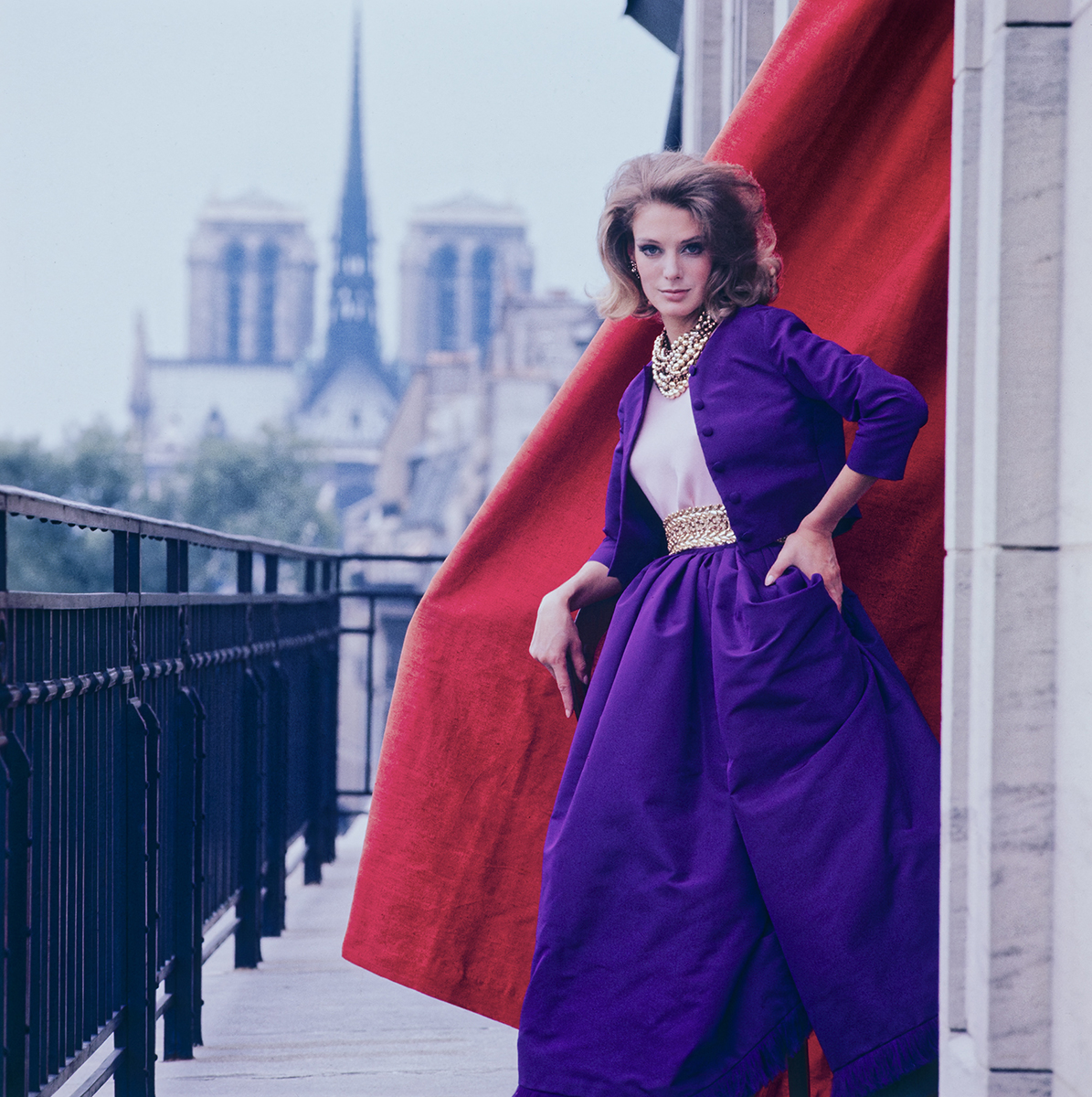 F.C. Gundlach, Auf dem Balkon von Helena Rubinstein, Paris 1963 (© F.C. Gundlach / Stiftung F.C. Gundlach)